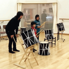 �Q�ˁ`�̌����邱�Ƃ��\�ł��B