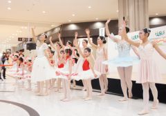 �N���V�b�N�o���G�i2/24�@15�F00�j